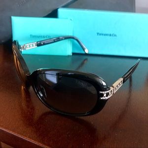 Tiffany & Co. Accessories - Tiffany & Co. Sunglasses with Swarovski crystals Tiffany & Co. Accessories - Tiffany & Co. Sunglasses with Swarovski crystals